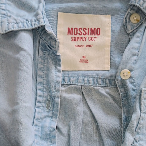 Mossimo Supply Co. Light Blue Button-Up Shirt - Picture 3 of 3